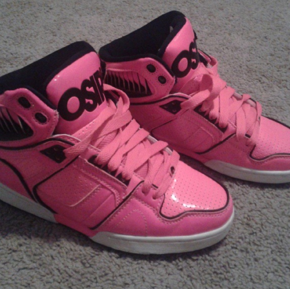 Bubblegum pink osiris